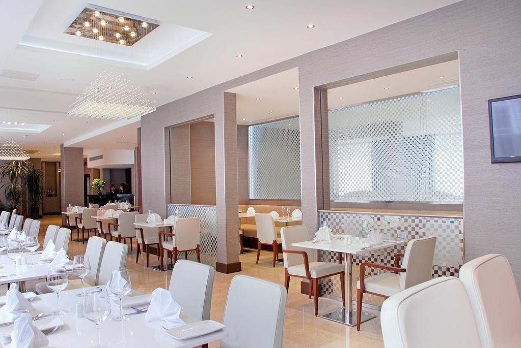 Park Grand London Kensington Hotel Ресторант снимка