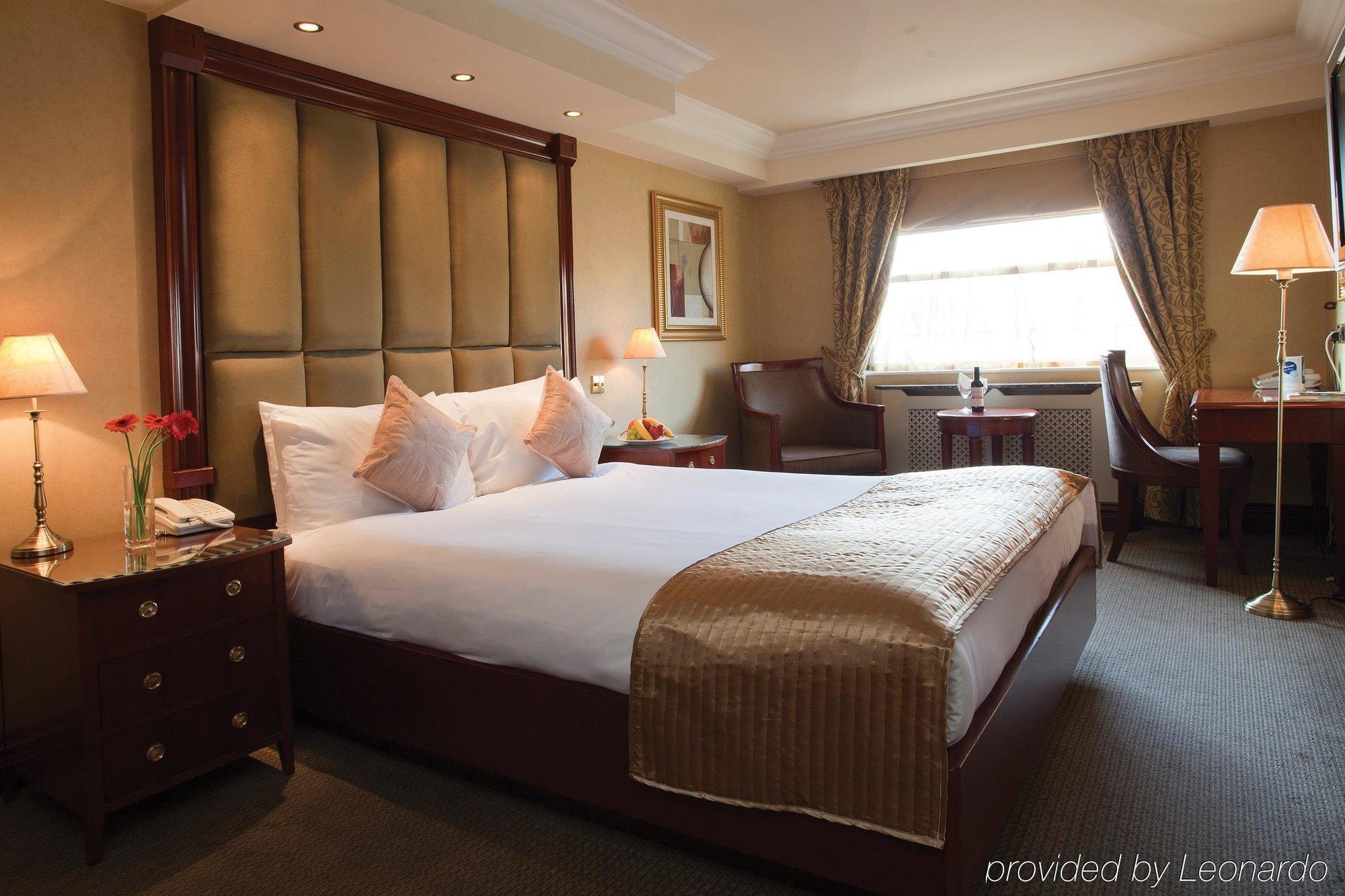 Park Grand London Kensington Hotel Стая снимка