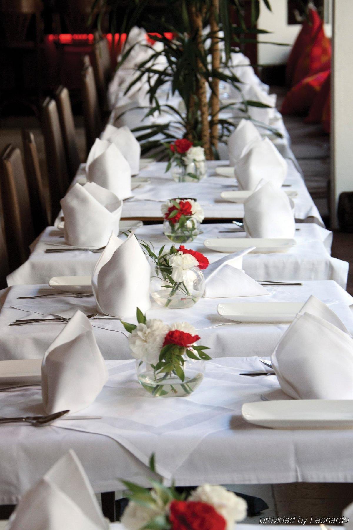 Park Grand London Kensington Hotel Ресторант снимка